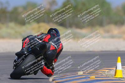 media/Sep-25-2023-Moto Forza (Mon) [[81ffa65e0a]]/B-C Group/Session 4 (Turn 2 Backside)/